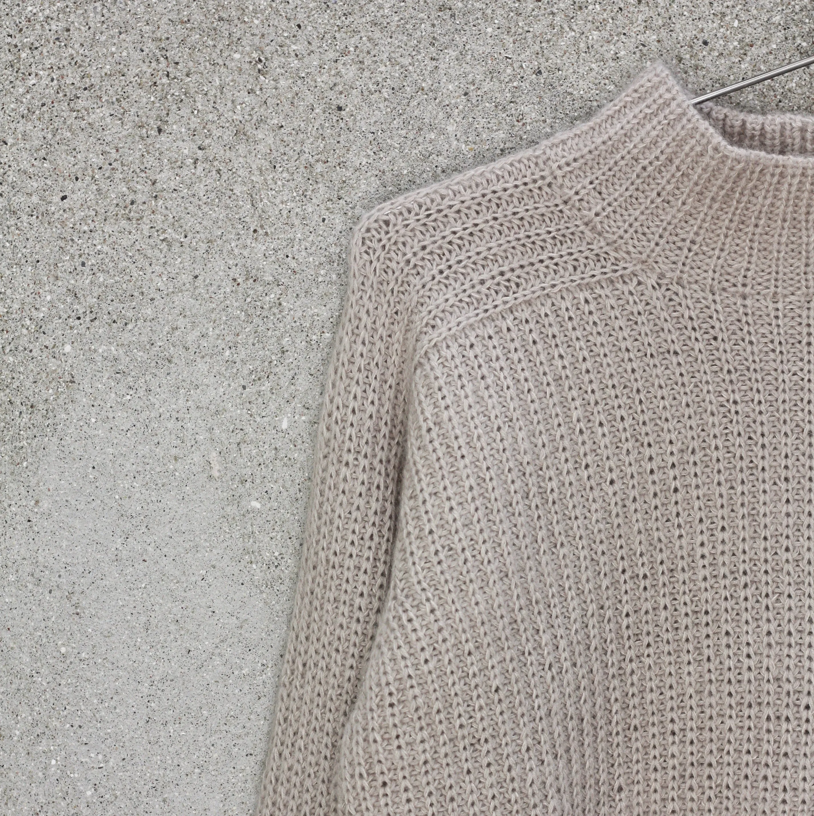 Aviaya Sweater - Svensk