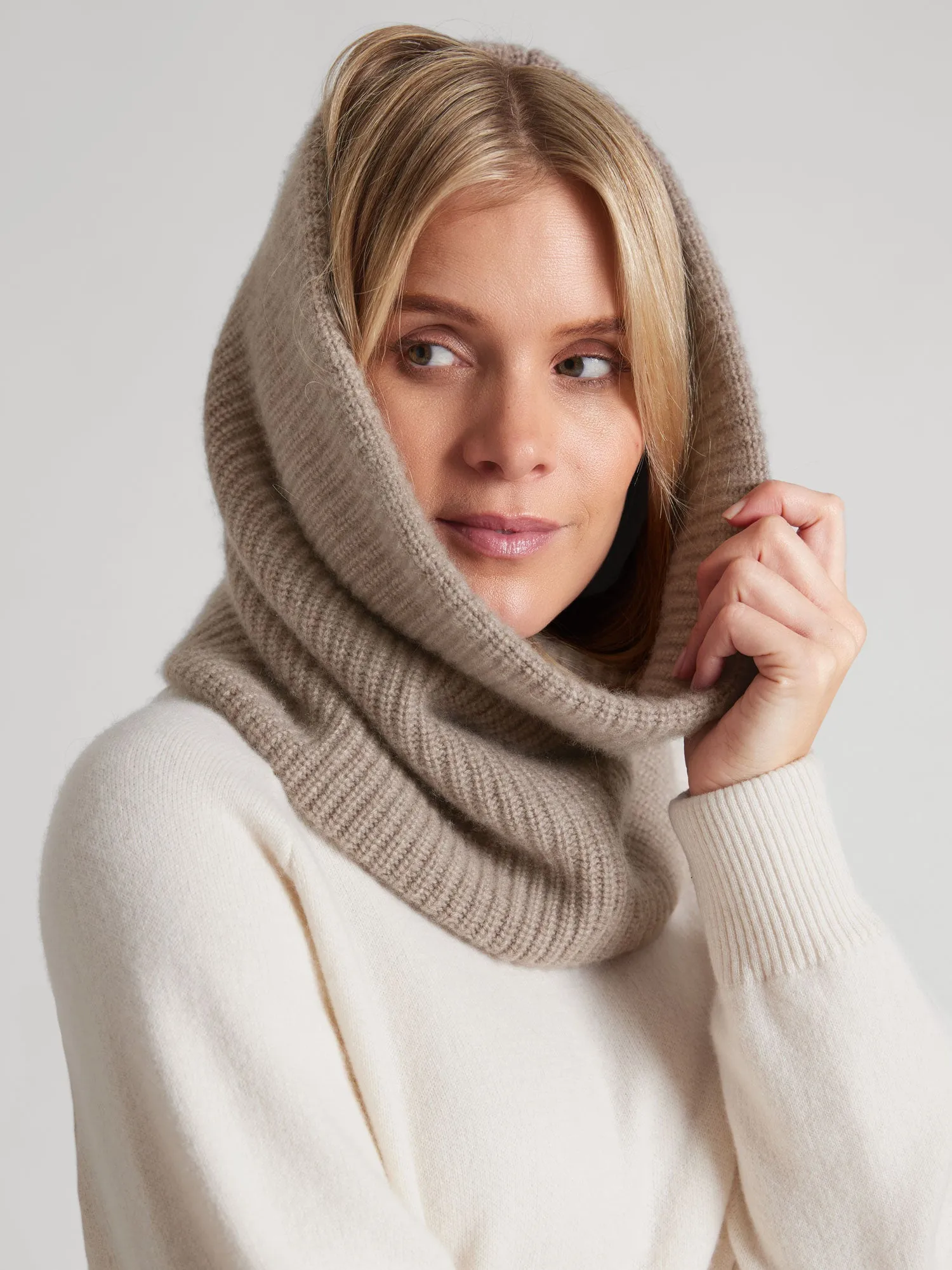 Cashmere snood "Erika" - toast