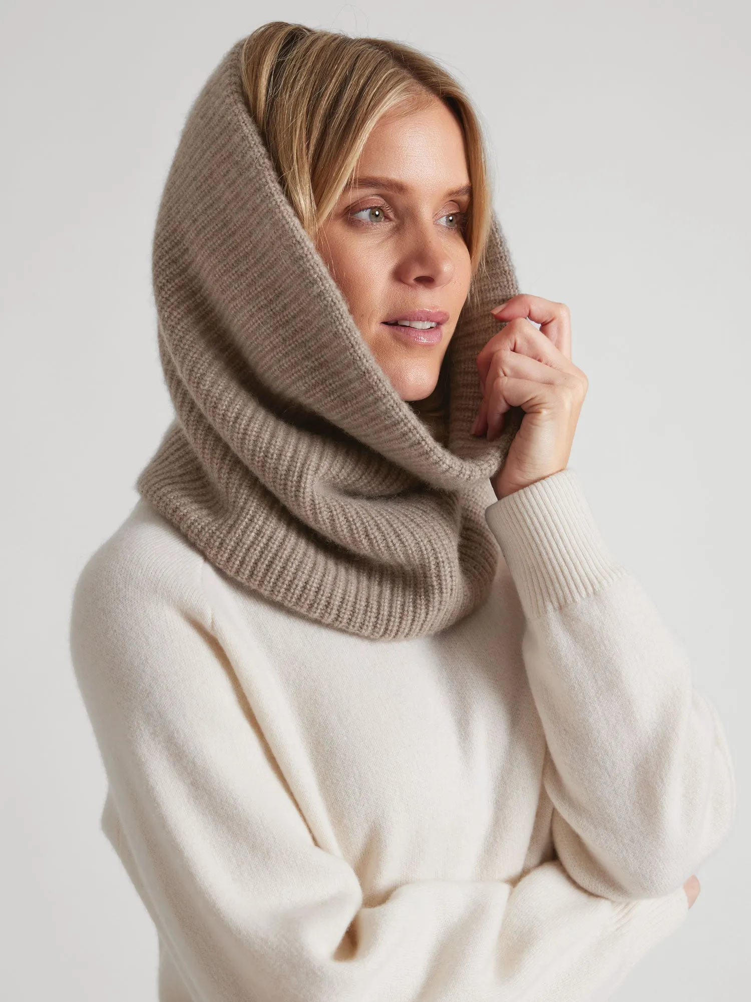 Cashmere snood "Erika" - toast