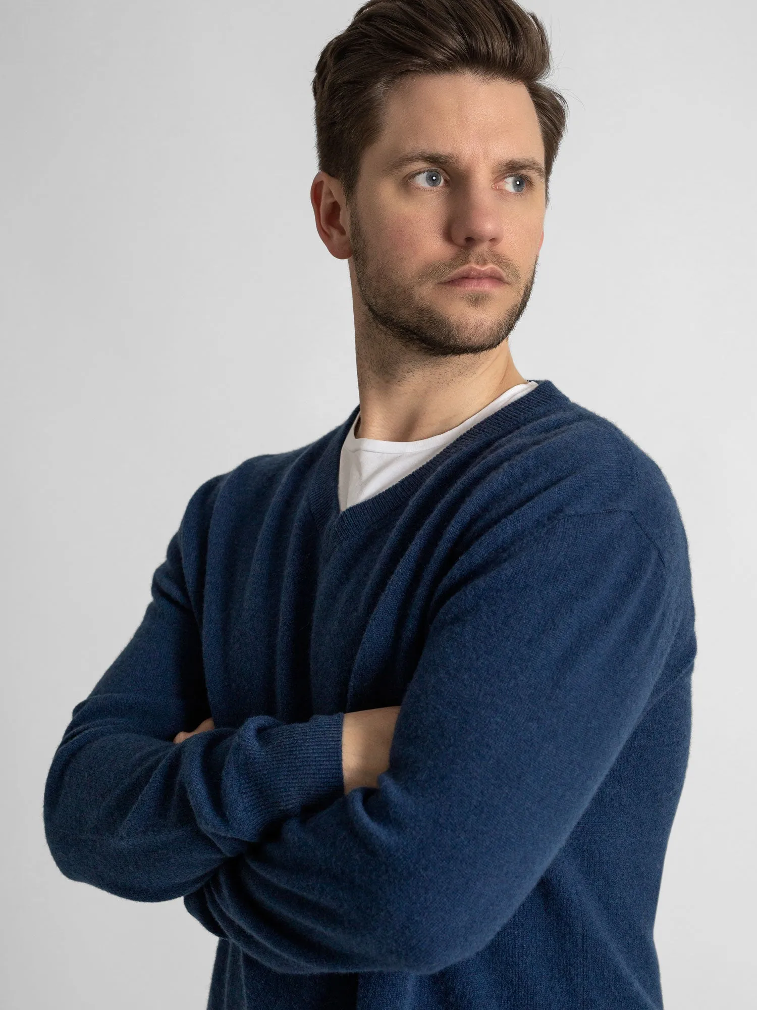 Cashmere sweater men "V-neck" - mountain blue