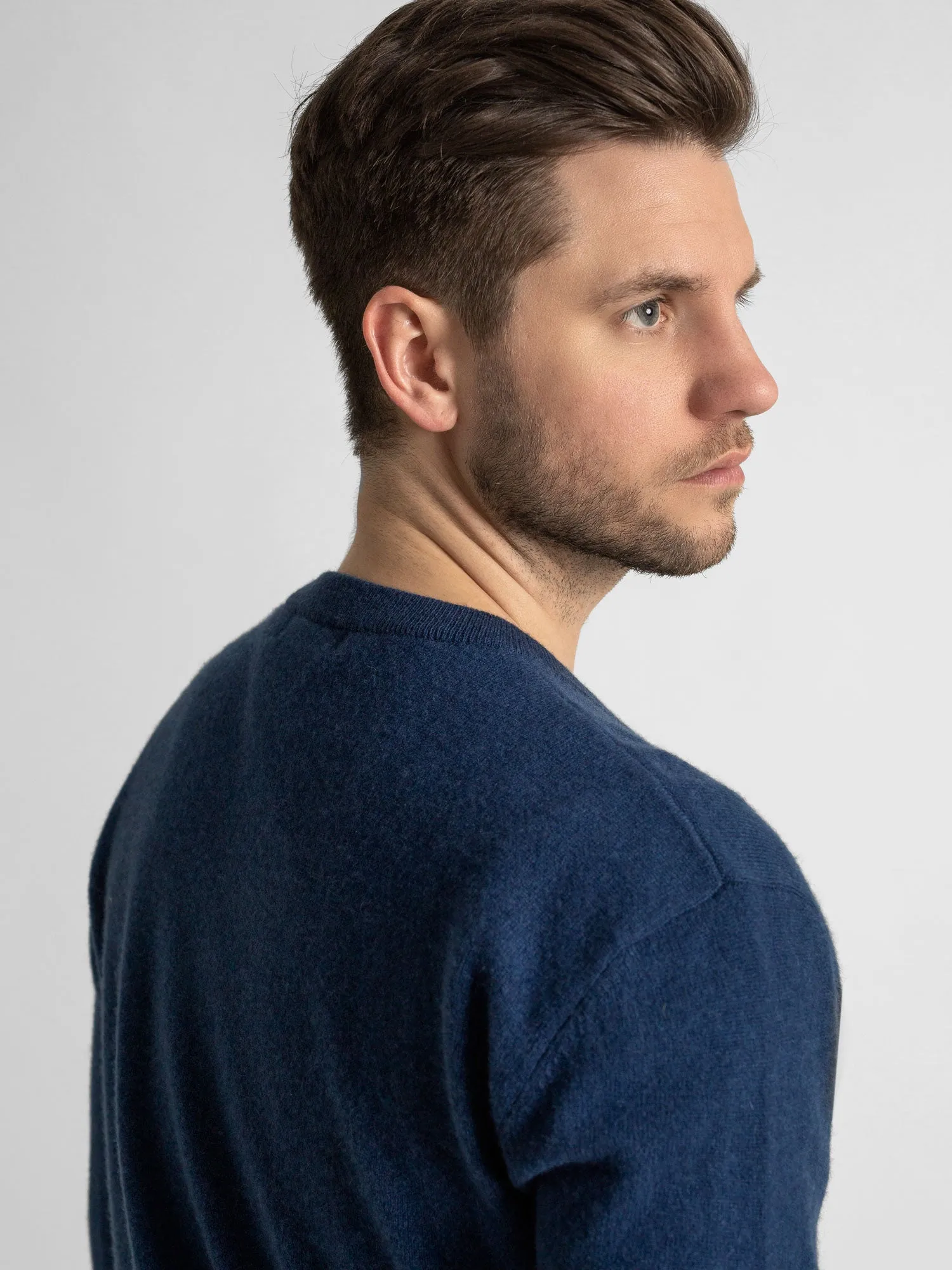 Cashmere sweater men "V-neck" - mountain blue