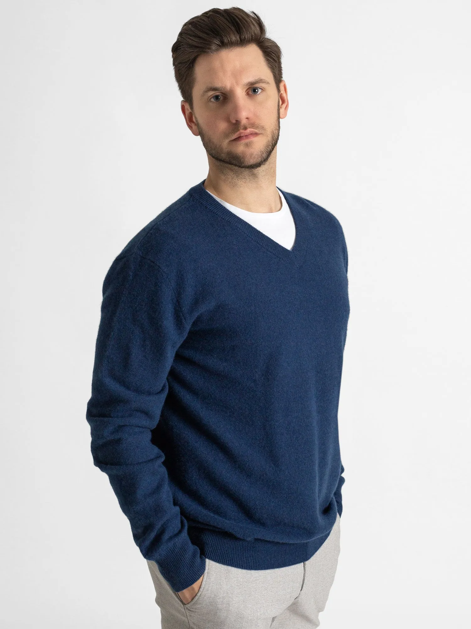 Cashmere sweater men "V-neck" - mountain blue