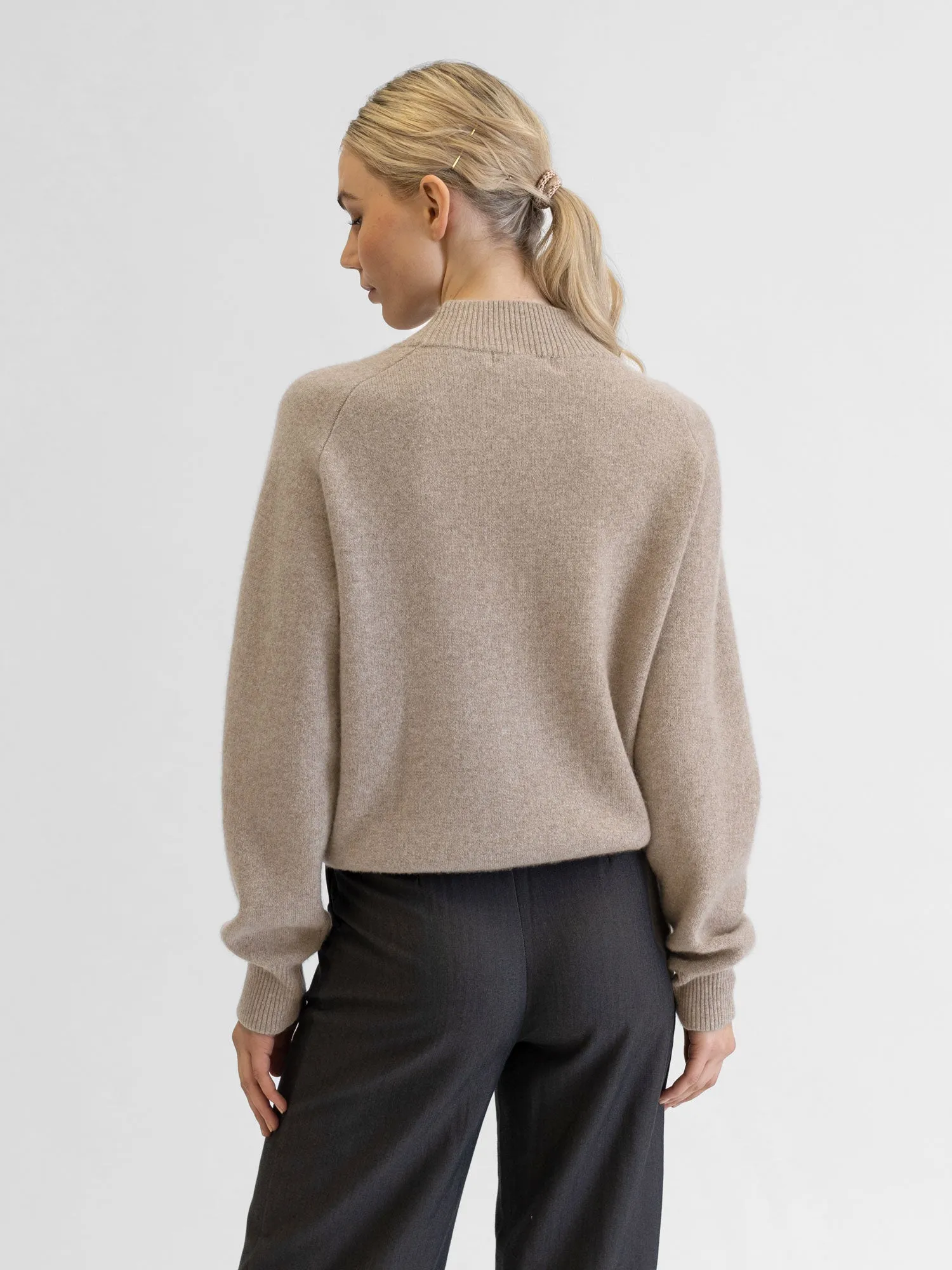 Cashmere sweater "Snowflake" - toast