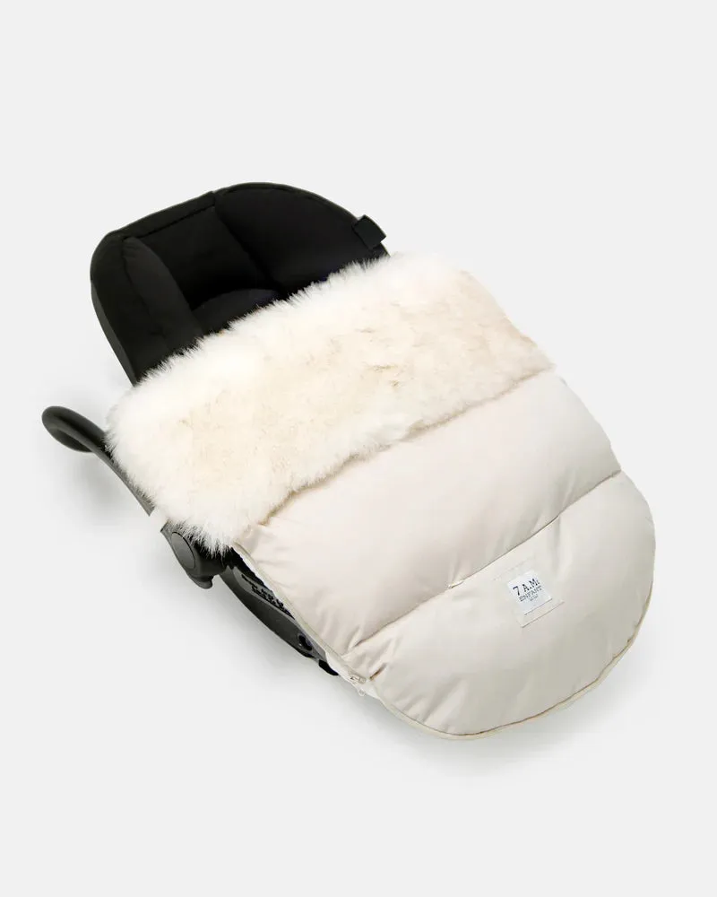 >7 A.M. Enfant POD TundraPOD - White Fur & Beige Heather - 0-18M