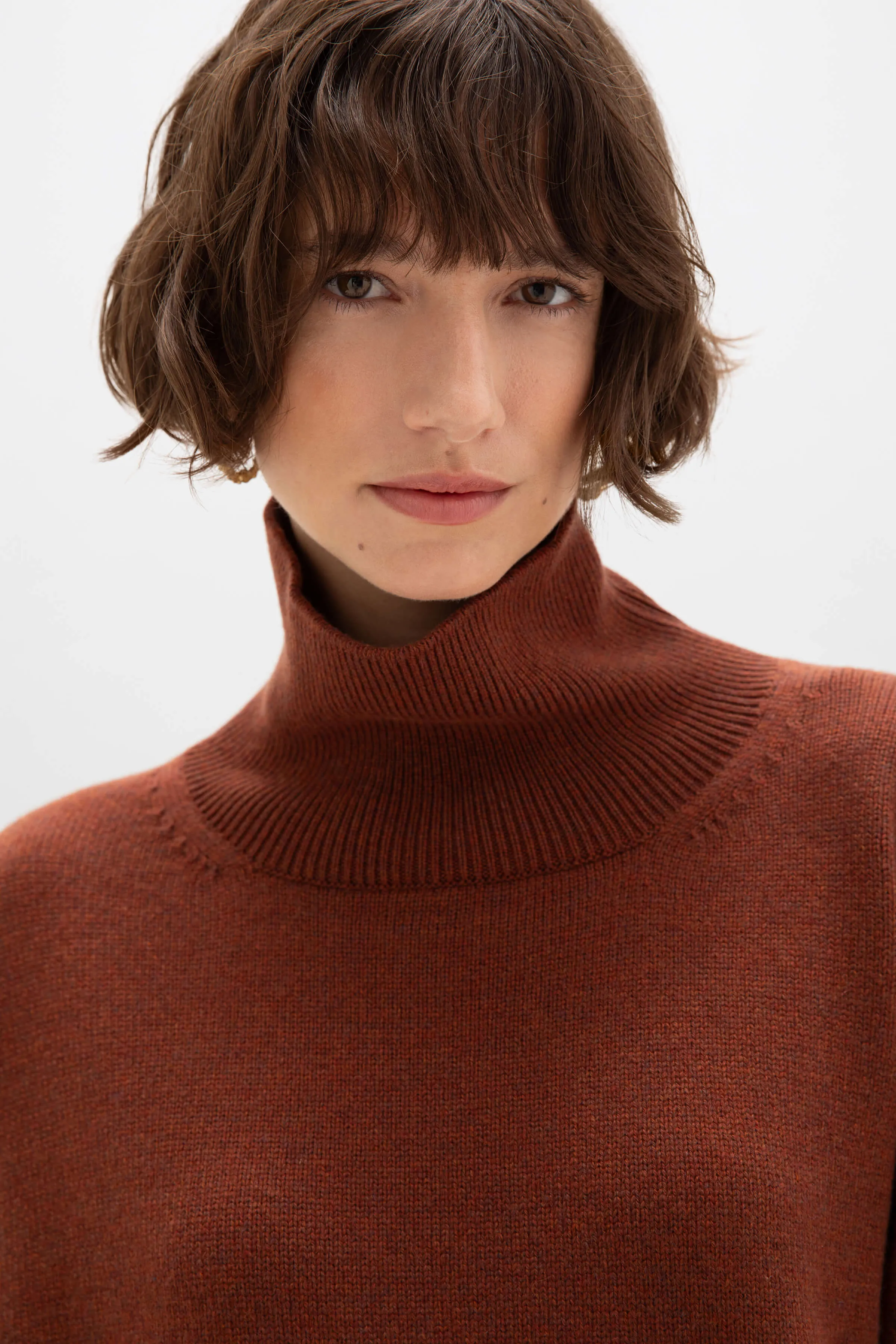 Slouchy Cashmere Roll Neck