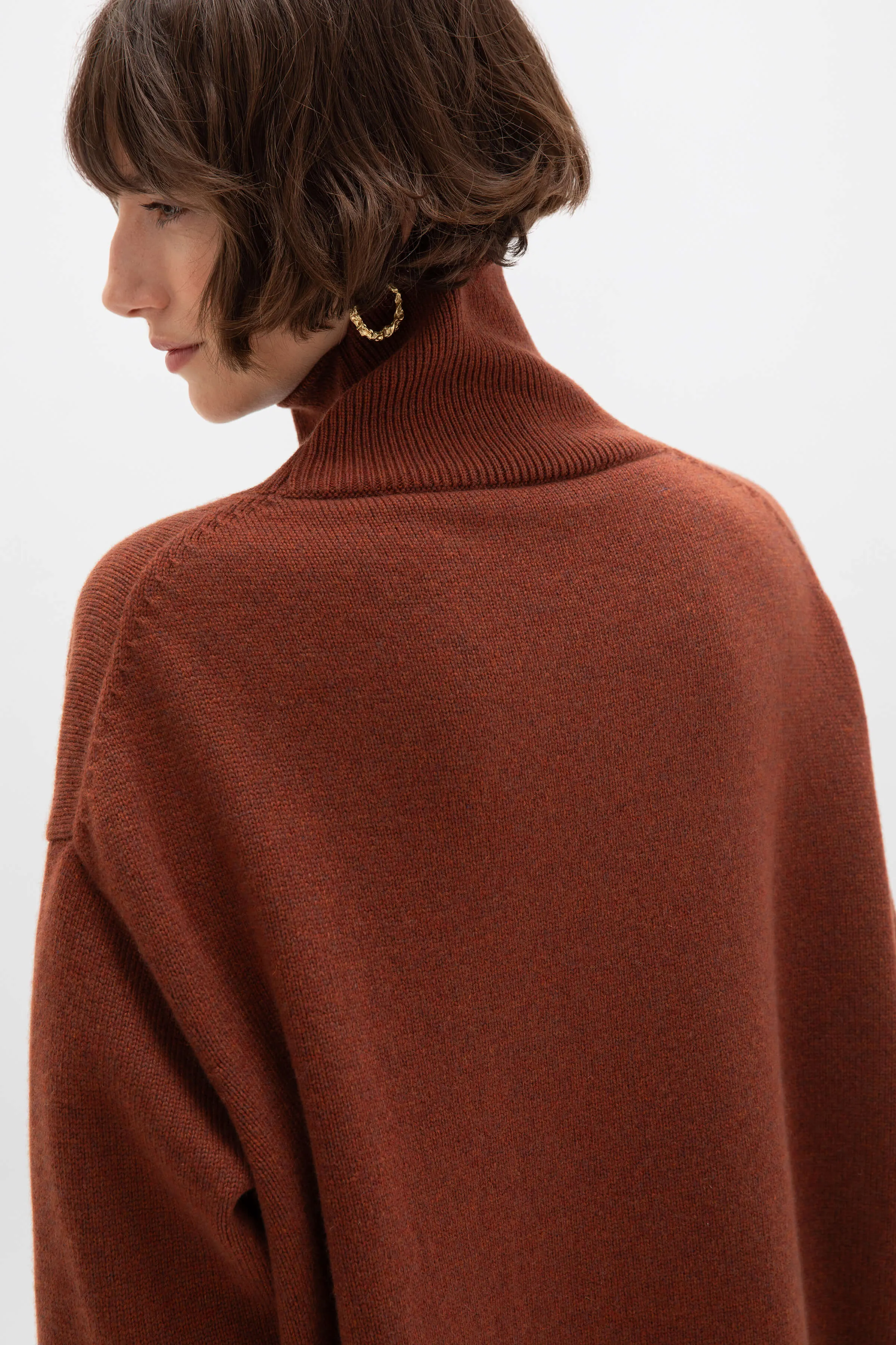 Slouchy Cashmere Roll Neck